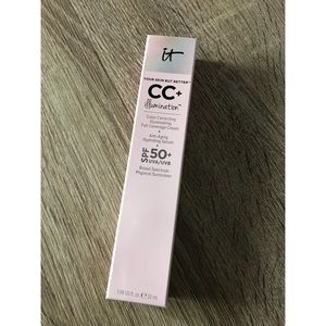 Foundation. IT Cosmetics.